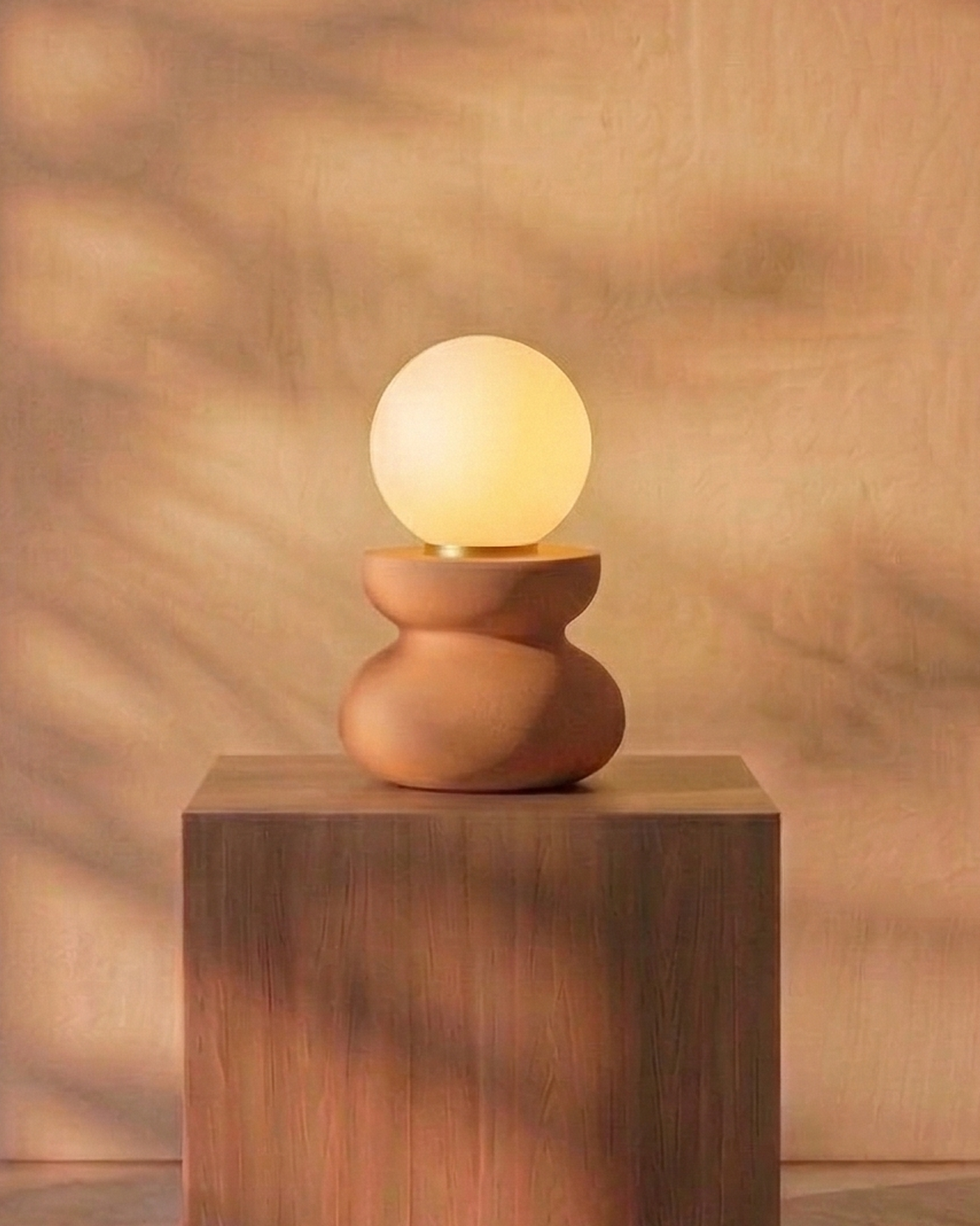 Terra Sculpt Globe Lamp