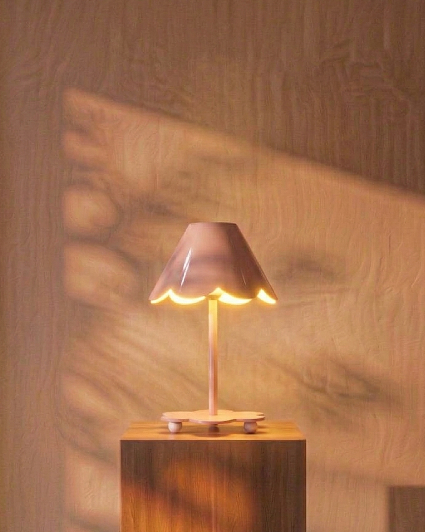 Petal Scallop Table Lamp