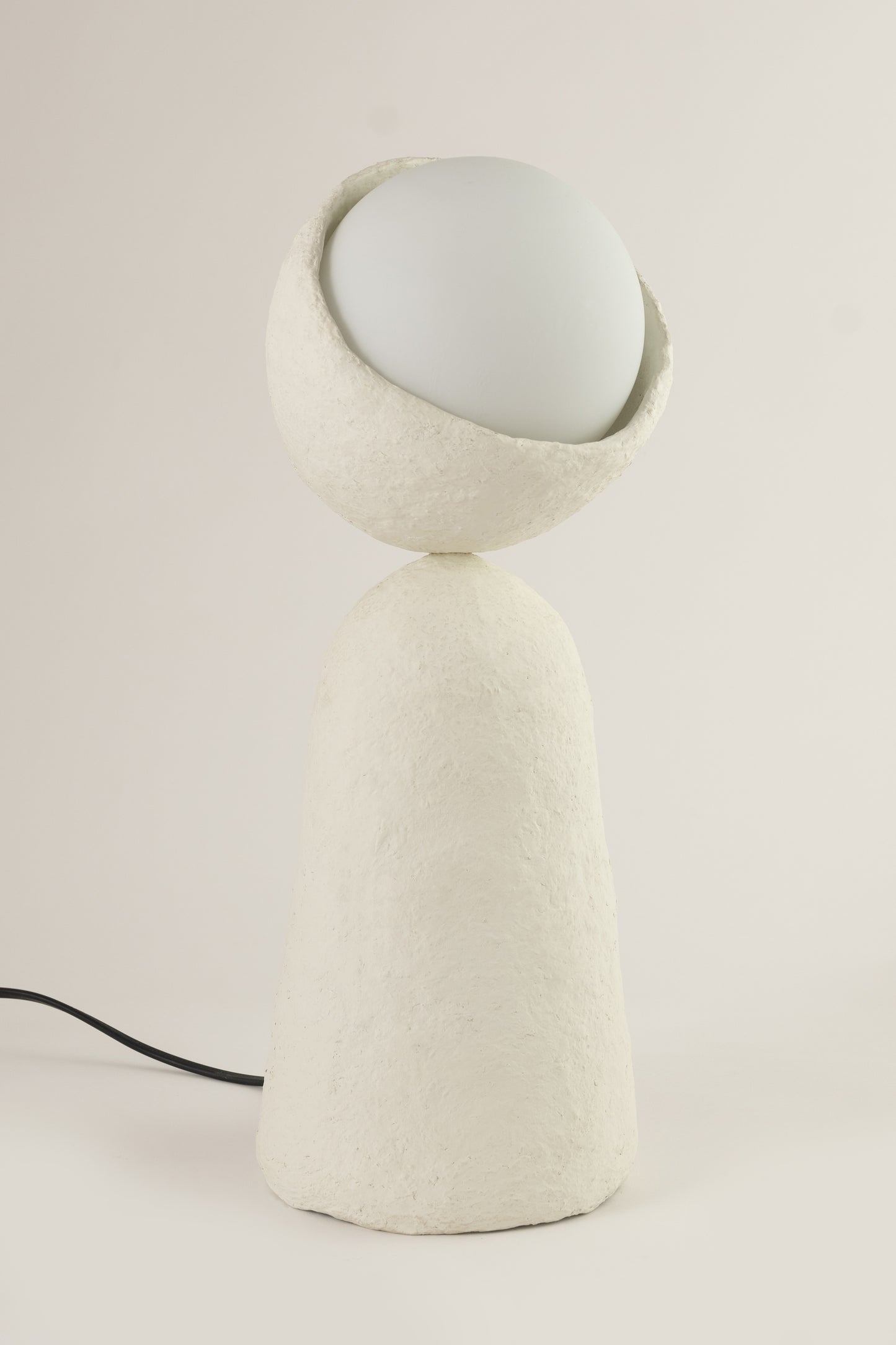 Blanc Mesh Table Lamp